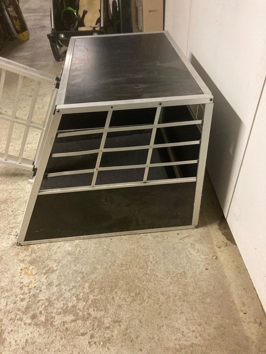 Käfige, Transport & Sicherheit: Hundebox – Gebraucht aus Oberdorf SO von Eymi0 1