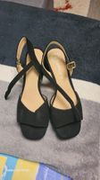 Sandales Unisa noir à talons taille 40 état neuf