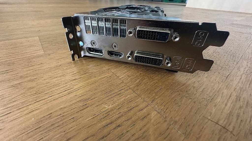 Grafikkarten: ASUS Geforce GTX 770 DirectCU II – Gebraucht aus Neuenkirch von Bitsa 1