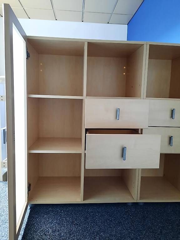 Commodes: schöne Kommode / Highboard – D'occasion à Thun par zafi 1