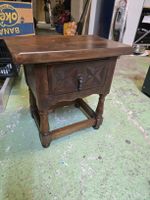Antiker Holz Nachttisch mit Schublade (D1)