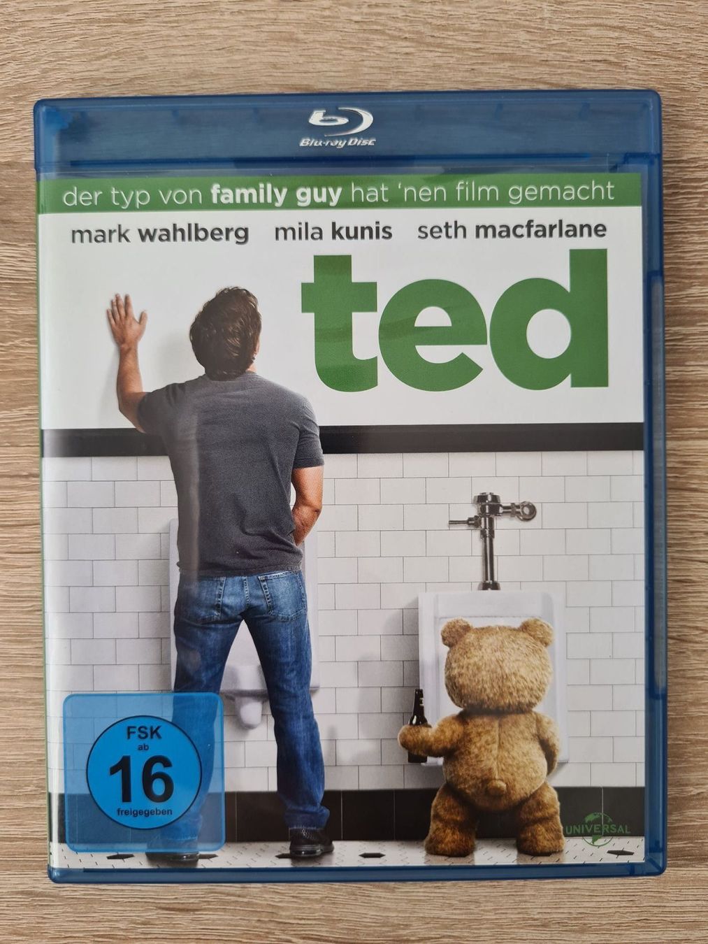 Tous les DVDs: Ted - Blu-ray – D'occasion à Carouge GE par Franllo