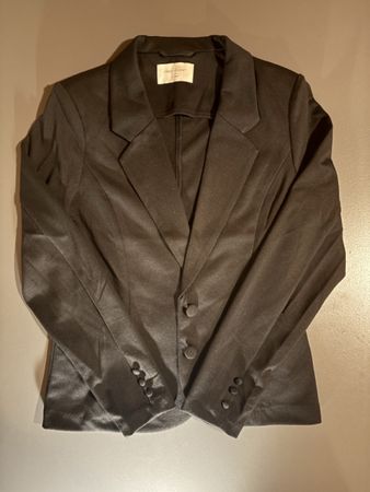 Schwarzer eleganter Blazer (von Freequent)