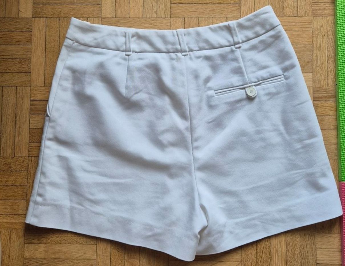 Zara Pantalons: Shorts Zara Gr. S – D'occasion à Stettlen par gpa18 1