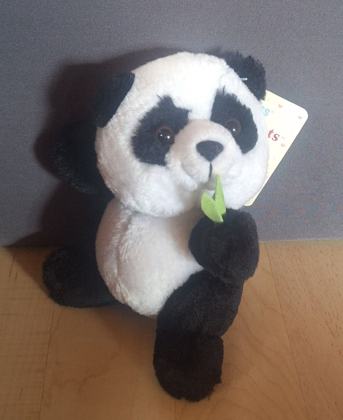 Spielzeuge: Plüschtier Pandabär mit Bambus, ca 17cm – Neu (gemäss Beschreibung) aus Zug von Sdoerfli