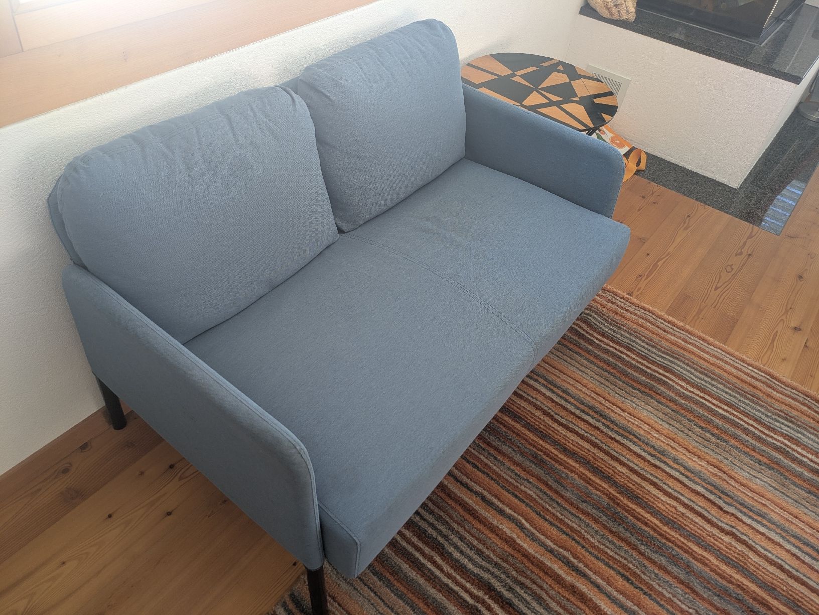 Ikea Divani: 2 seat sofa IKEA – Usato da Zuoz venduto da liz_9nhl 1