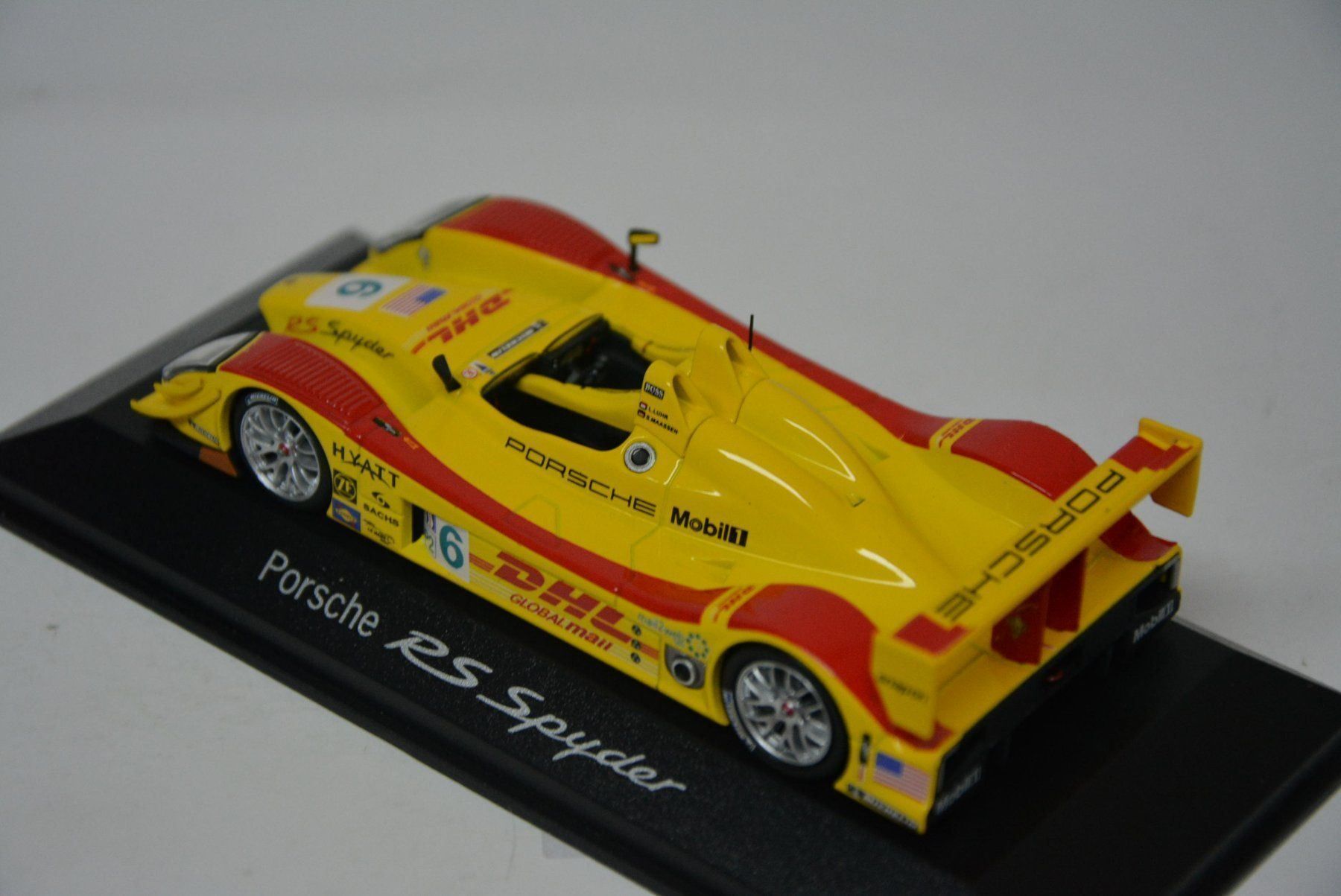 Porsche Modellini d'auto: Porsche RS Spyder #6 2008 "DHL" , 1:43 – Nuovo e nell'imballaggio originale da Goldach venduto da Feivel9 9