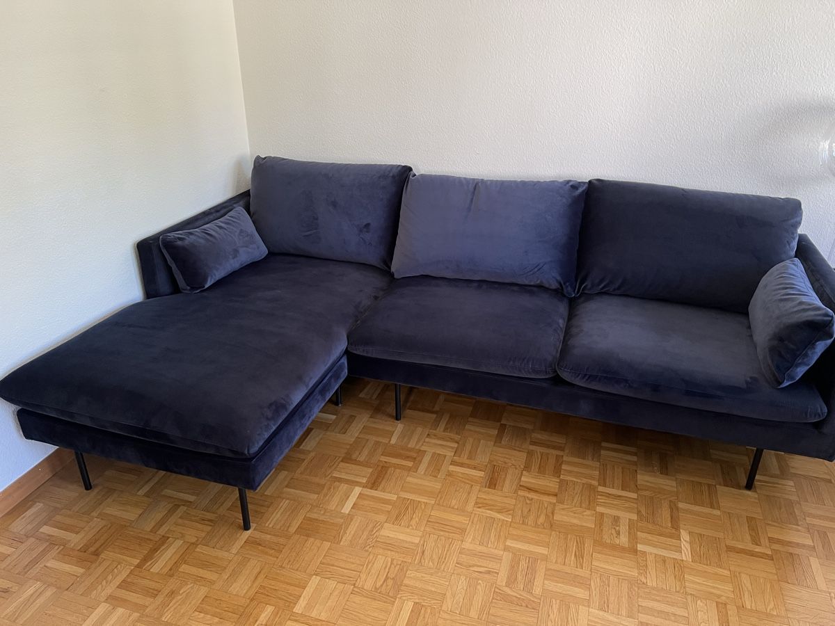Divani: Ecksofa Sofa Ellens III Samt dunkelblau – Nuovo (secondo la descrizione) da Siebnen venduto da sellingmystuff1 3