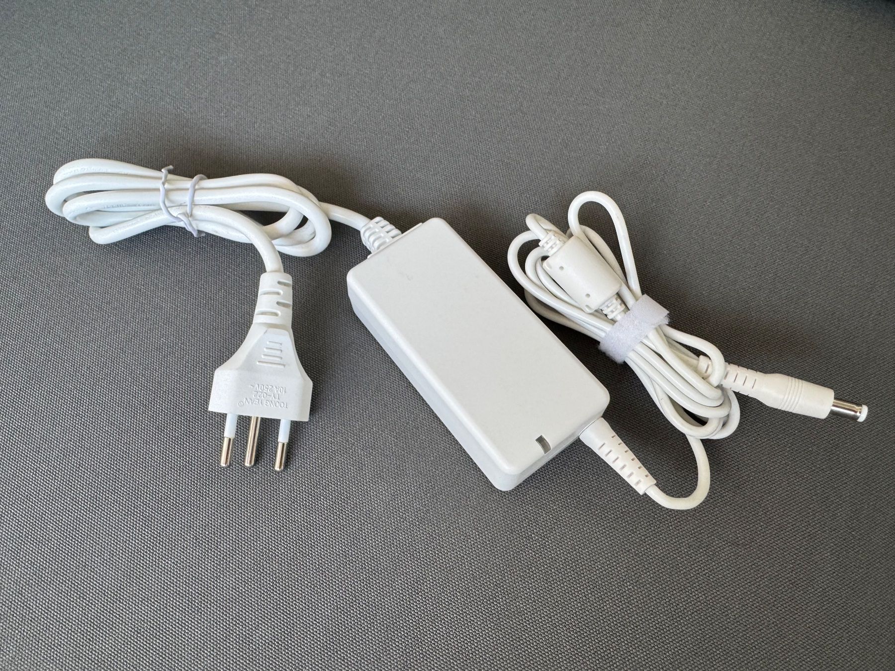 Unità & Adattatore: Adaptateur secteur ENERTRONIX – Usato da Lausanne venduto da Denis- 6