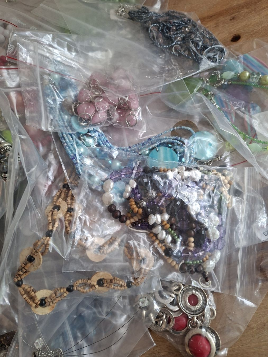 Sonstiger Schmuck: 76 Modeschmuckketten, neu – Neu (gemäss Beschreibung) aus Aarwangen von jaelli01 7