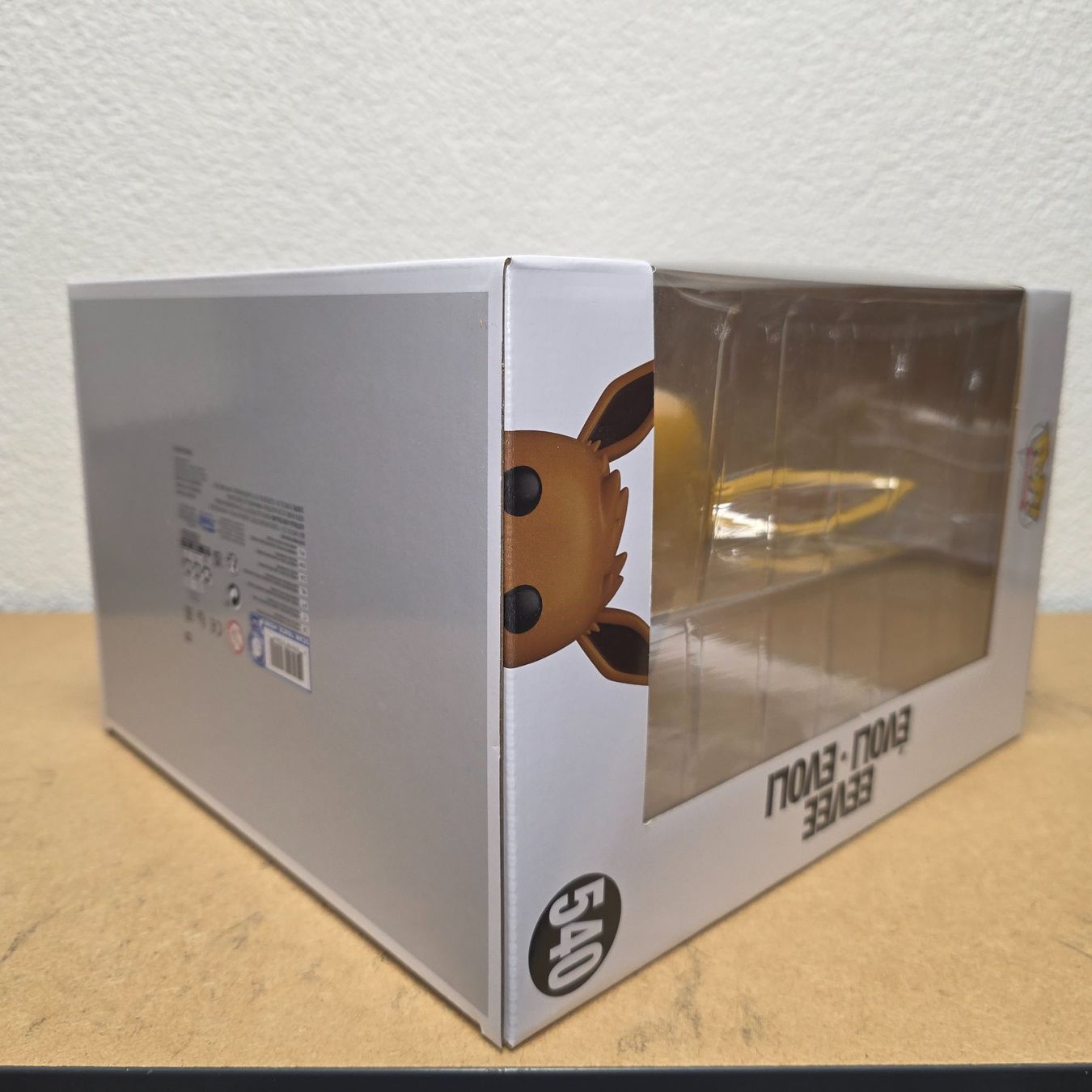 Funko Statuette: Funko Pop! Games Pokémon Eevee #540 – Usato da Düdingen venduto da Nerdworld 3