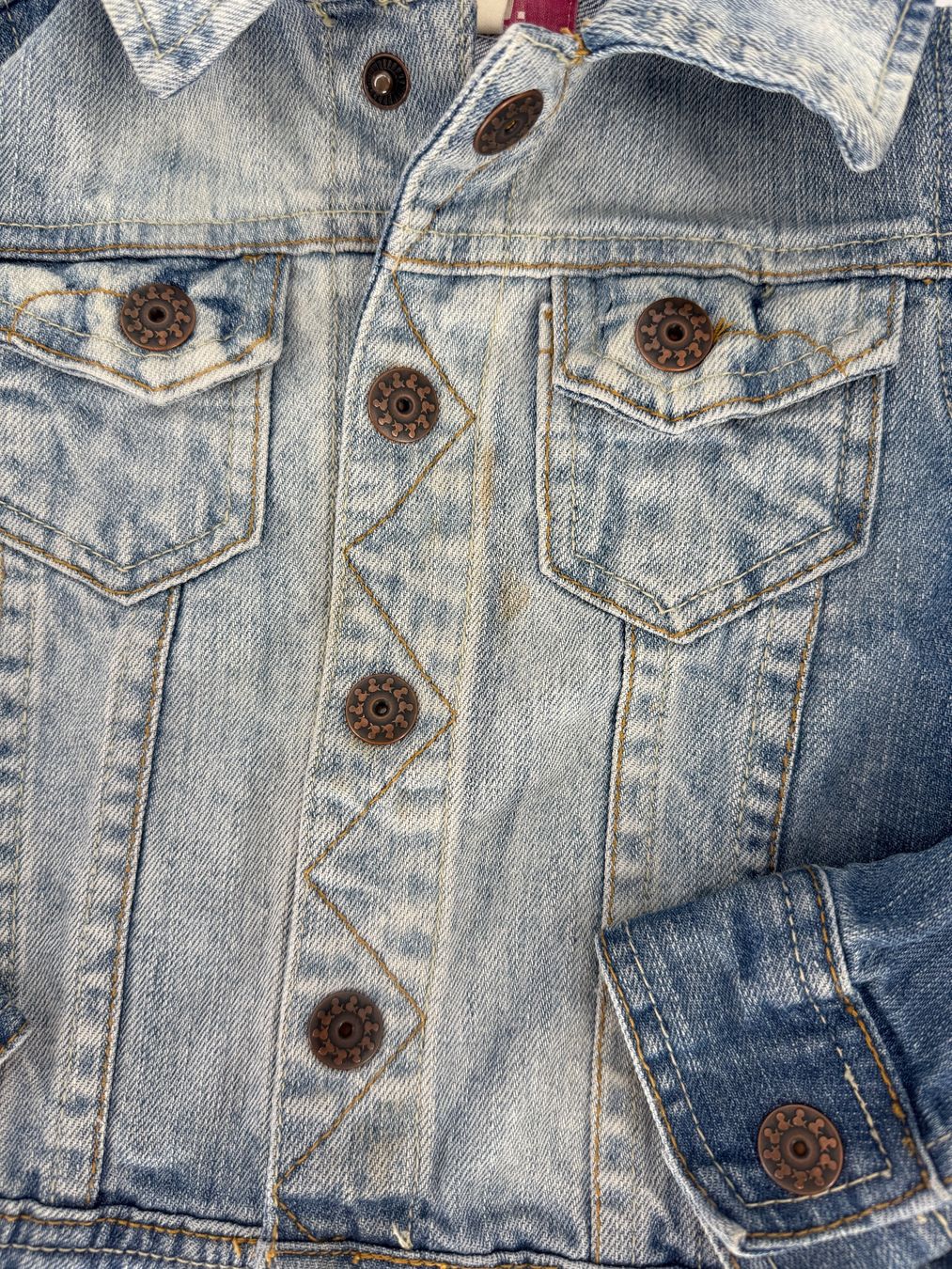 H&M Giacche & Cappotti: Jeansjacke Gr. 110 von H&M – Usato da Auenstein venduto da moin. 1