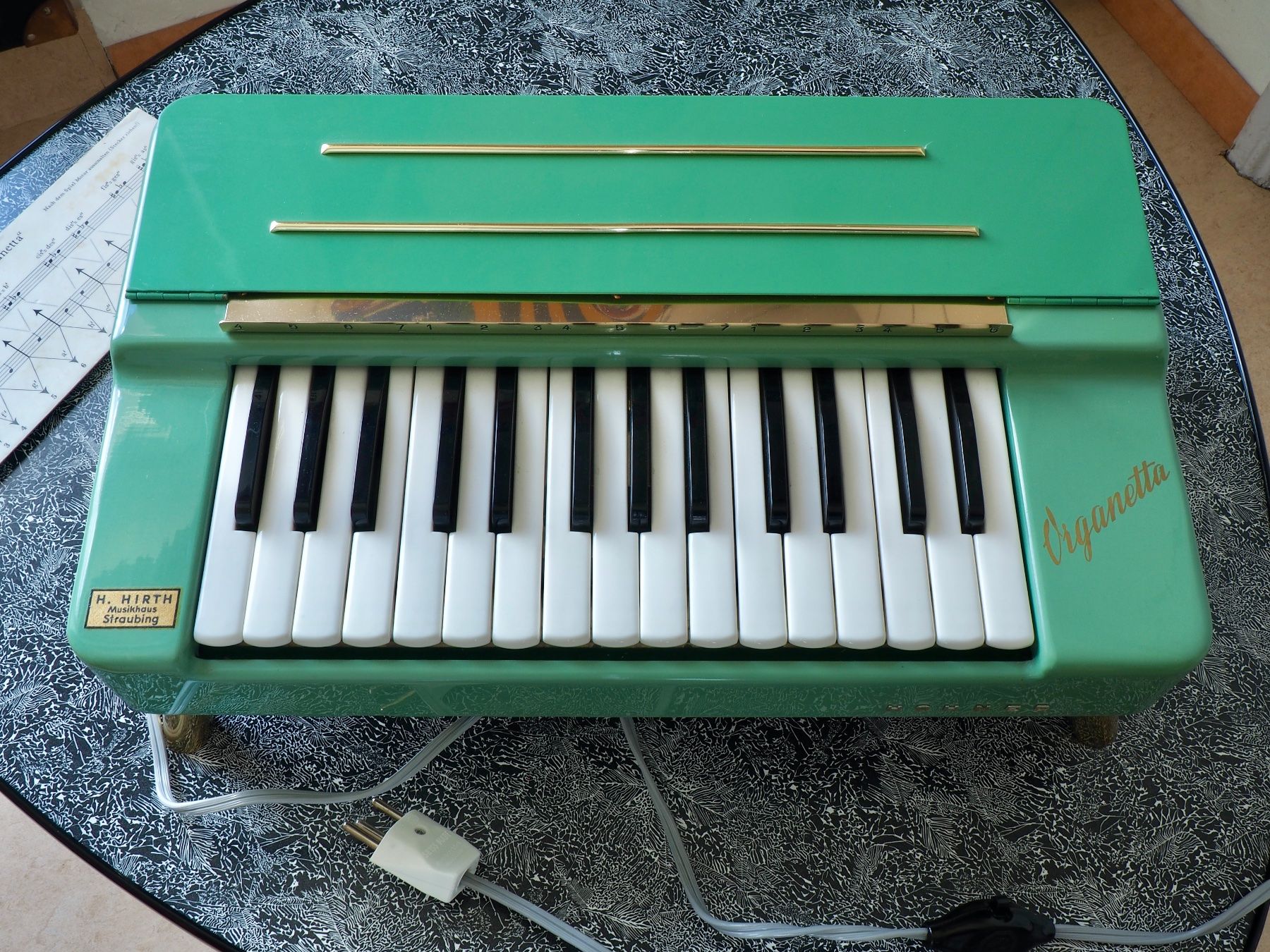 Hohner Strumenti musicali: Hohner Organetta Tischorgel , ca 1958 – Usato da Unterentfelden venduto da Organized