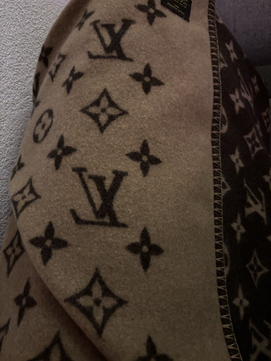 Louis Vuitton Decken: Louis Vuitton Monogram Decke – Gebraucht aus Worblaufen von tbegsr 4