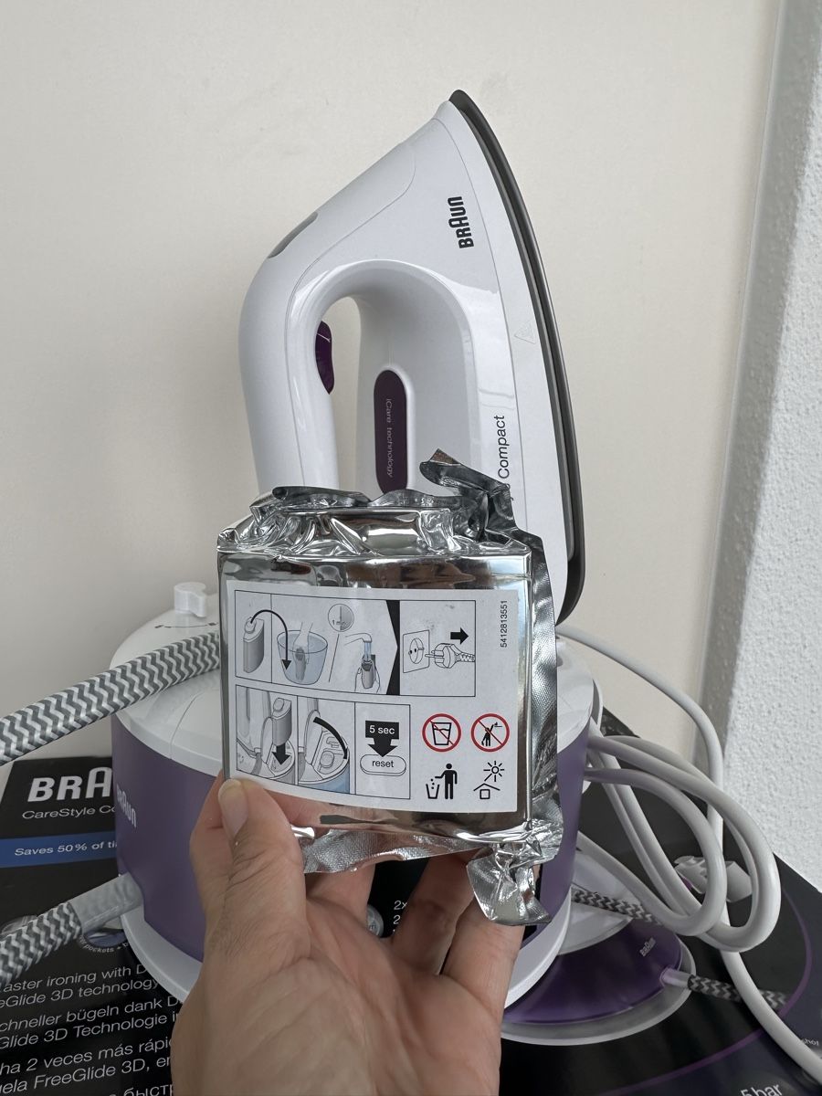 Braun Ferri da stiro: Braun Dampfbügelstation CareStyle Compact – Usato da Eschenbach SG venduto da mo_lucky 3