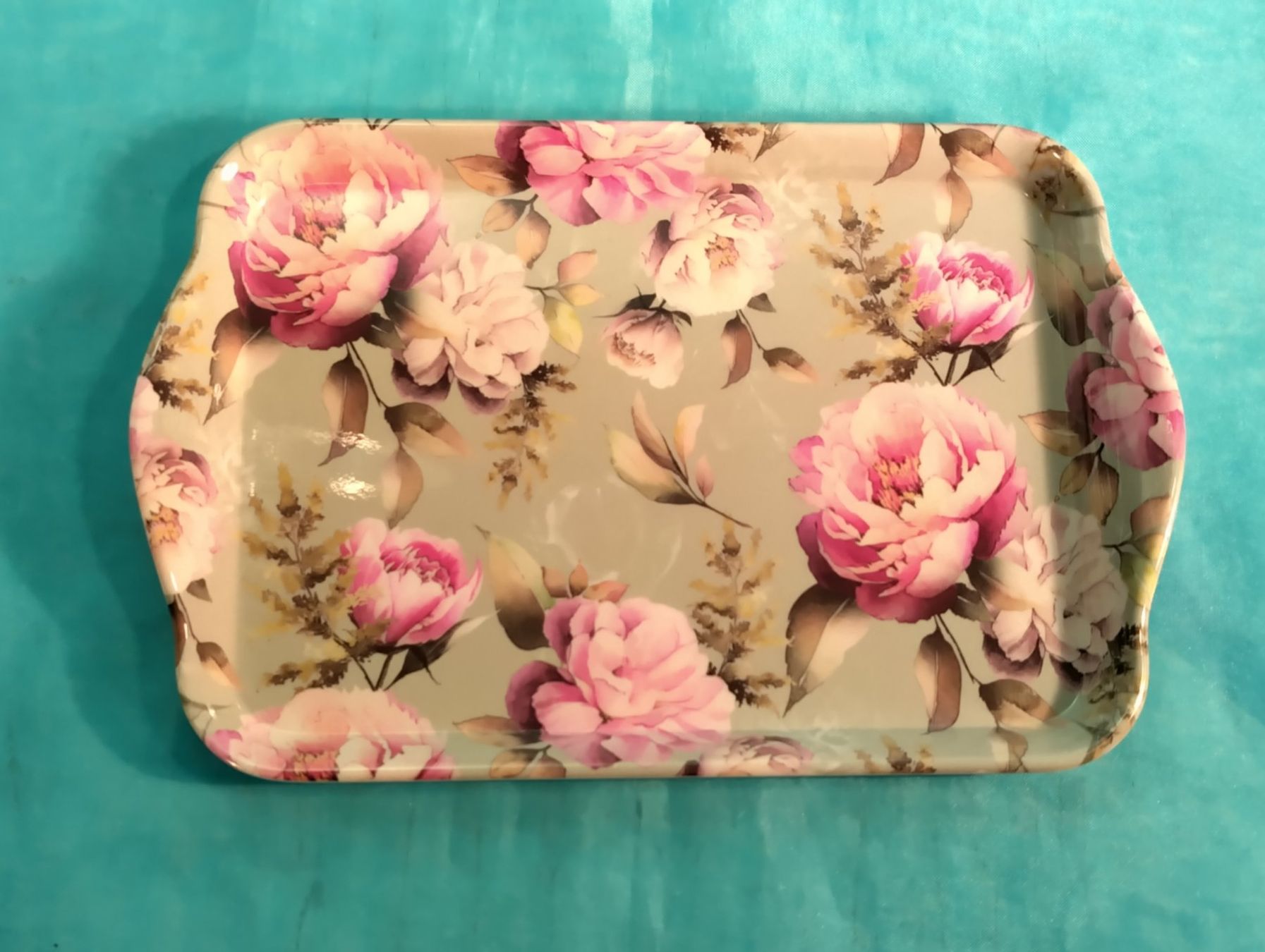 Servierplatten: Serviertableau, Rosen, hellgrün – Neu (gemäss Beschreibung) aus Bellach von JingleCherry