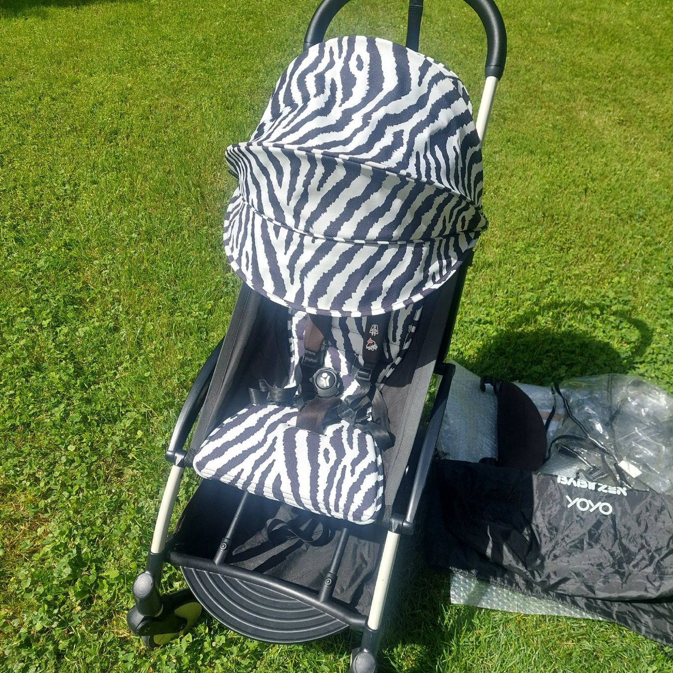 Babyzen Carrozzine: Buggy Babyzen Yoyo2 Zebra – Usato da Belp venduto da masterdriftking 2