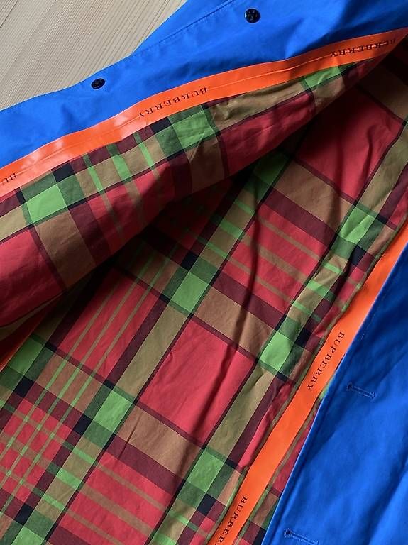 Burberry Giacche & Cappotti: Burberry Trenchcoat KIDS – Usato da Hausen am Albis venduto da CinziaR 3