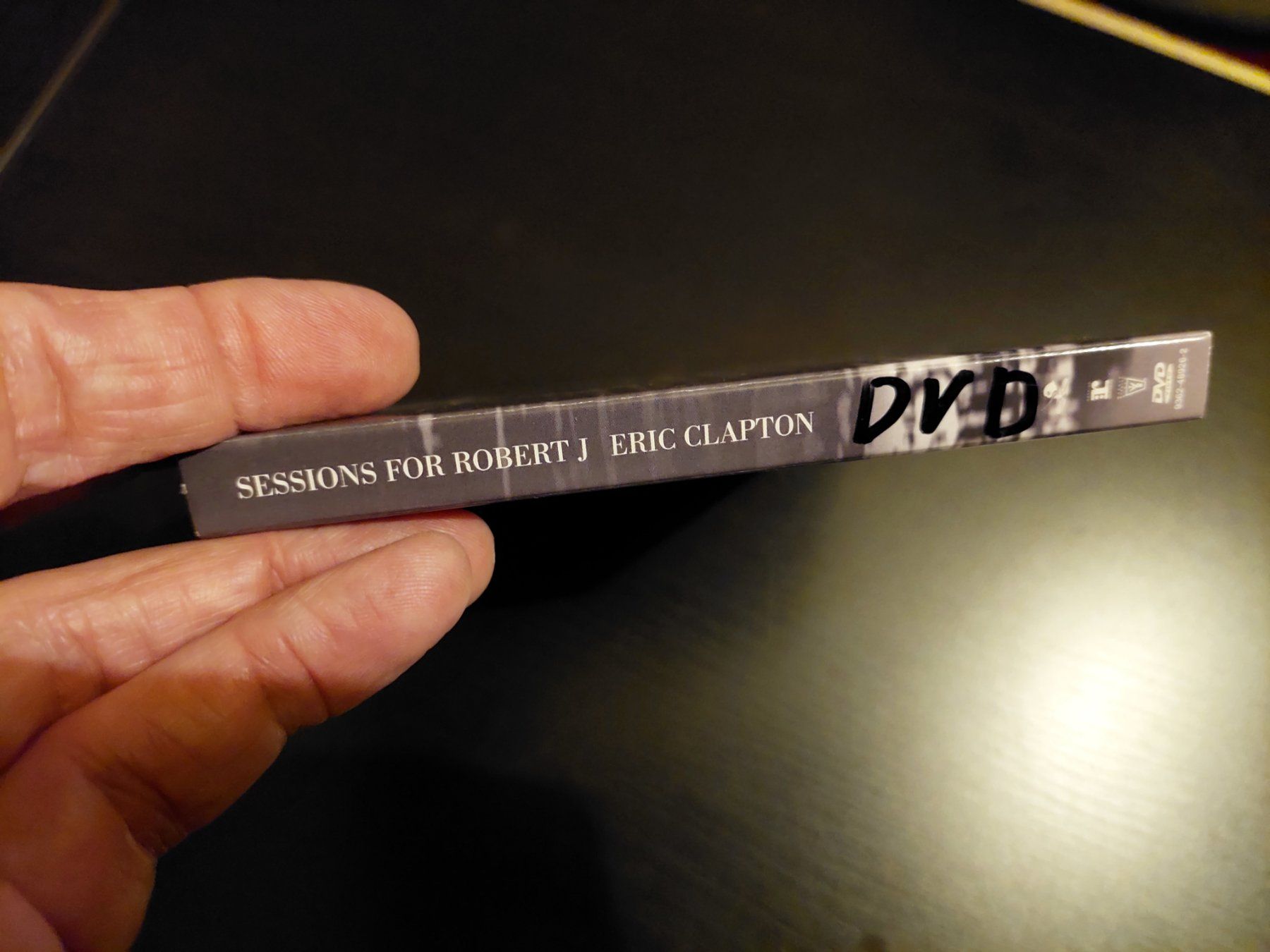 CD: Eric Clapton * Sessions for Robert Johnson CD / DVD – Usato da Lostorf venduto da MidnightRider59 2