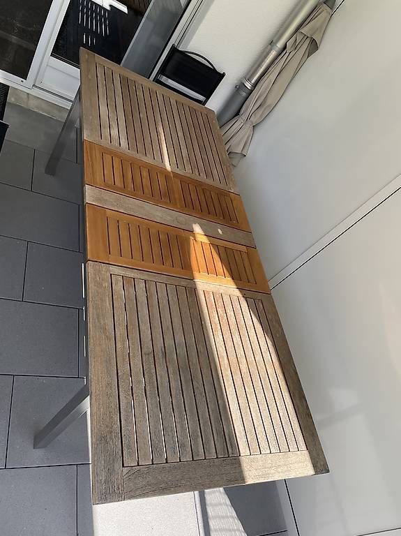 Tische: Gartentisch aus Holz – Gebraucht aus Emmenbrücke von nil_mtg6 3