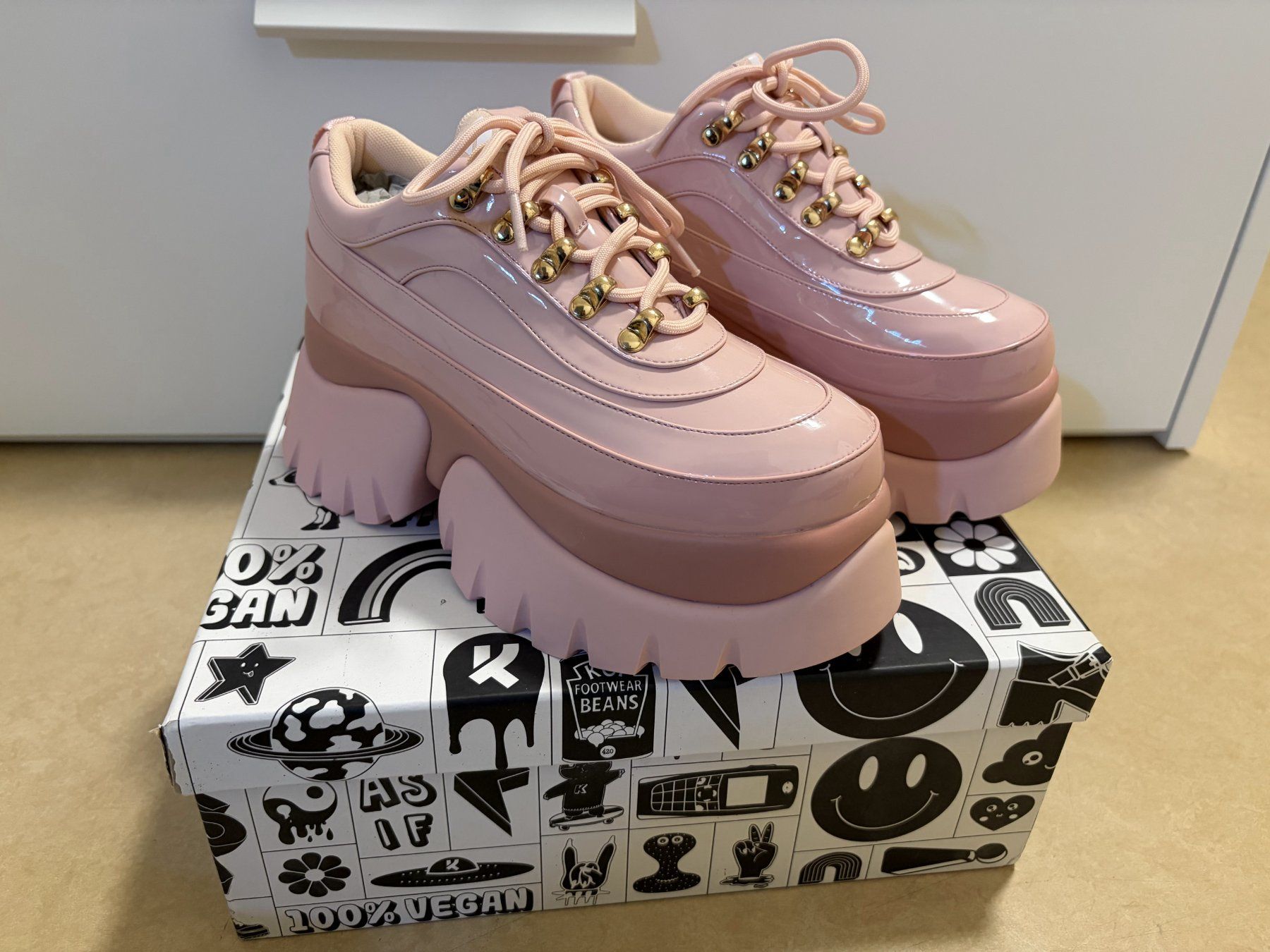Chaussures hommes: Melanie Martinez Cake Shoes EU 39 – Neuf (Voir description) à Zürich par Nexaro 1