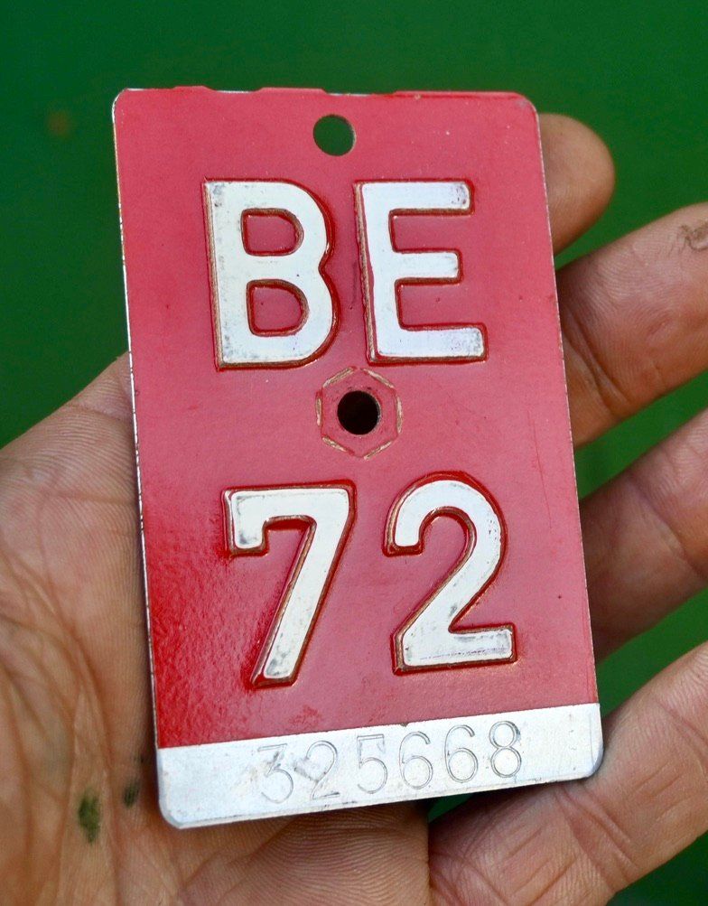 Insegne: Velonummer BE 72 von 1972 BERN – Usato da Pfaffhausen venduto da mono_rec 2