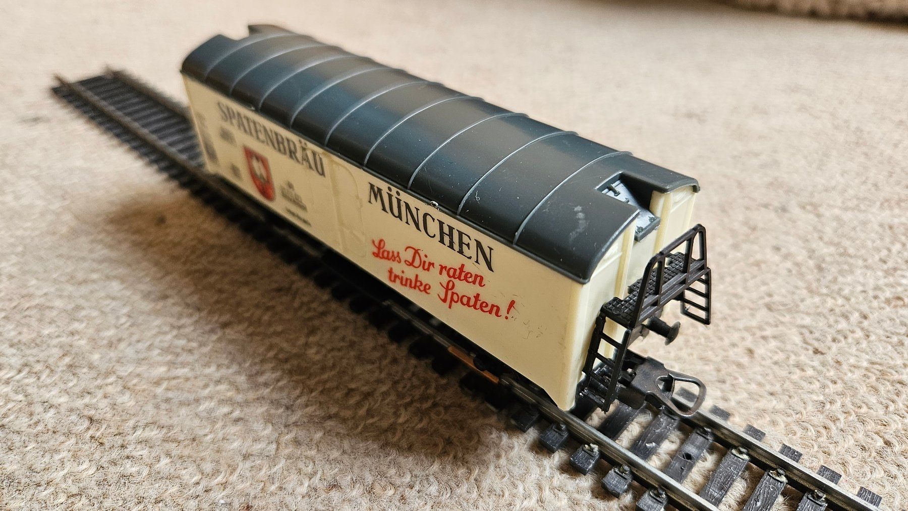 Lima Modellini di ferrovie: LIMA Güterwagen Spatenbräu München – Usato da Oberrüti venduto da hoppel77 1