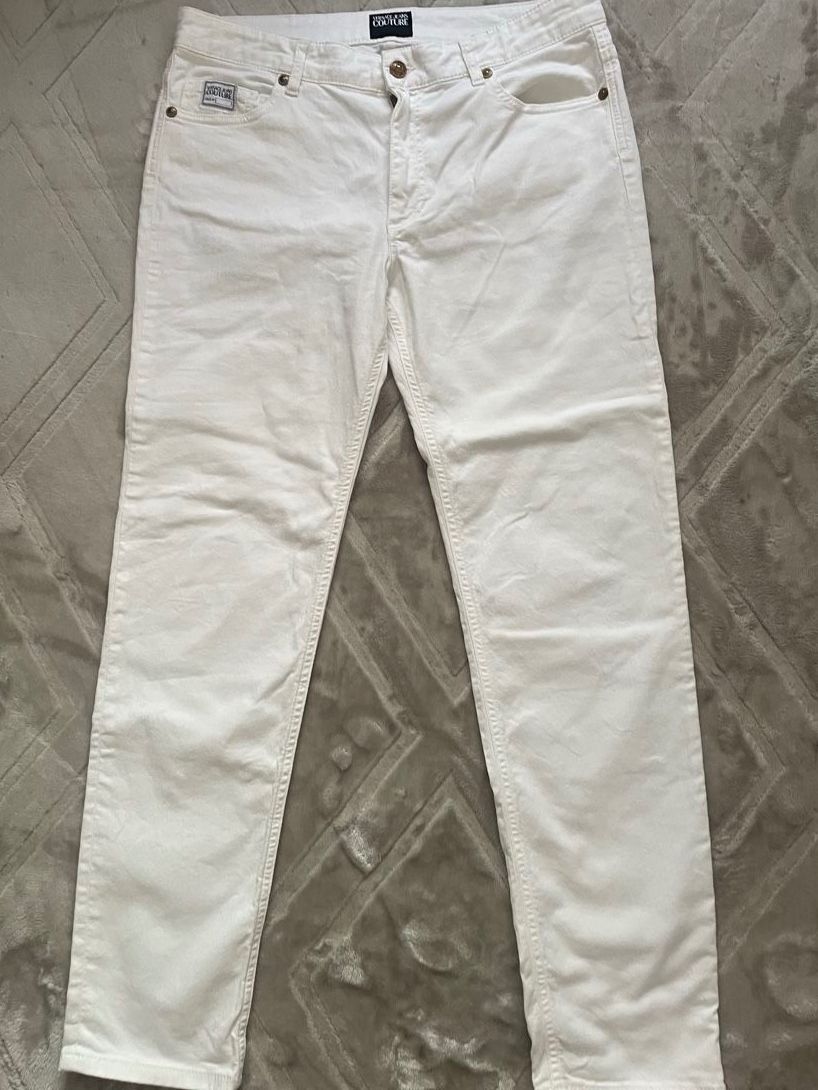 Jeans: Jeans Versace  Couture weiss Gr. 31 – Gebraucht aus Zürich von Maggi1980