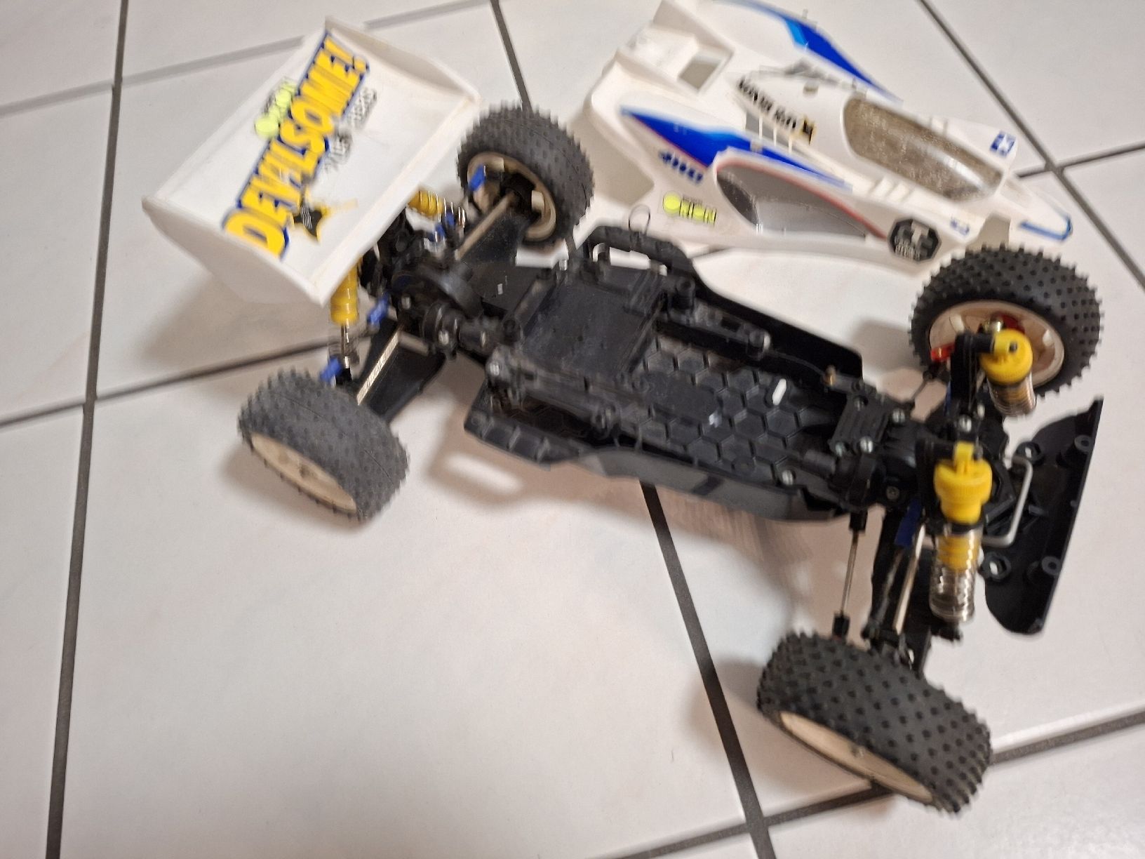 Tamiya Modellismo RC: Tamiya Manta Ray 4WD Buggy – Usato da Schattdorf venduto da mamo1952 3
