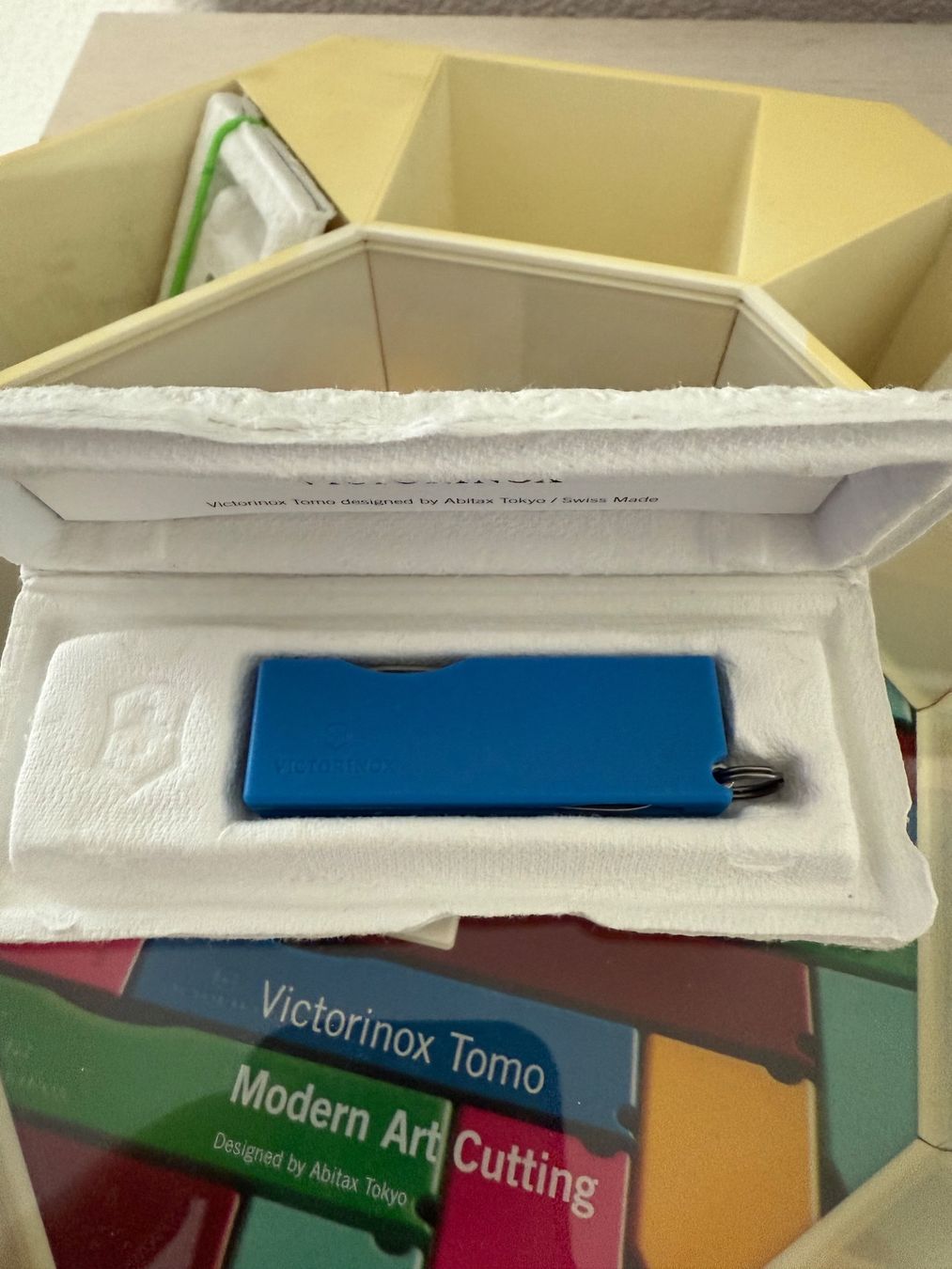 Victorinox Taschenmesser: Victorinox Tomo Diverse Farben – Neu und originalverpackt aus Wahlen b. Laufen von MIG-25 3