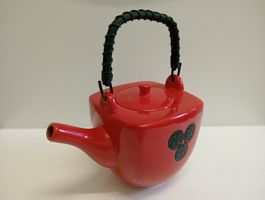 Rote Teekanne im japanischen Stil 0.7 L