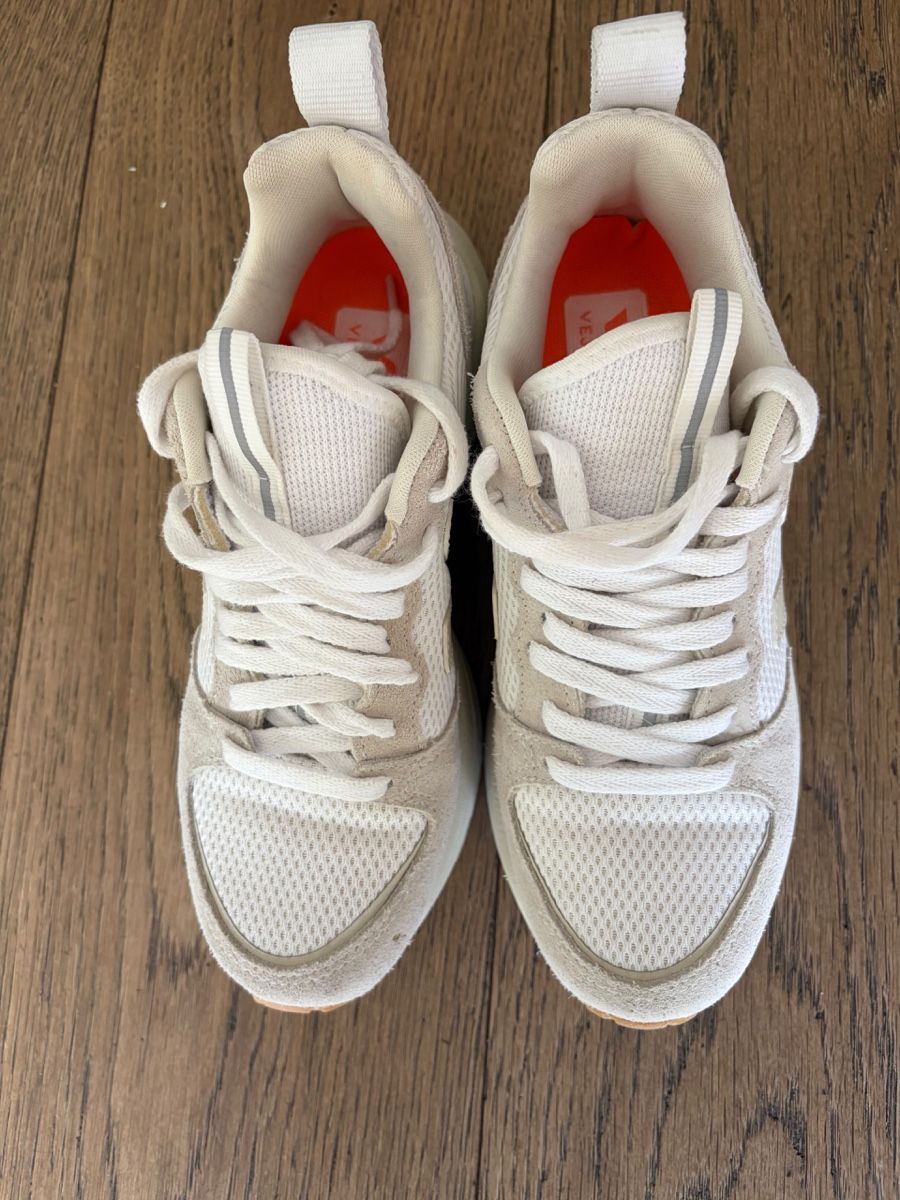 Veja Scarpe da donna: Veja Sneaker – Nuovo (secondo la descrizione) da Immensee venduto da meg_5pqk 1