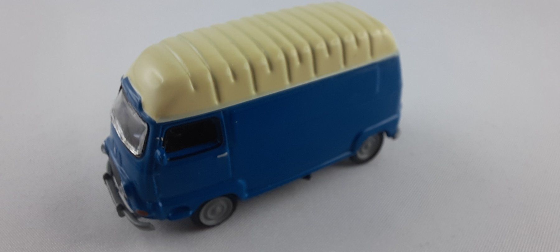 Modellini di ferrovie: RENAULT Estafette - HO – Nuovo e nell'imballaggio originale da Morges venduto da iljamuromez