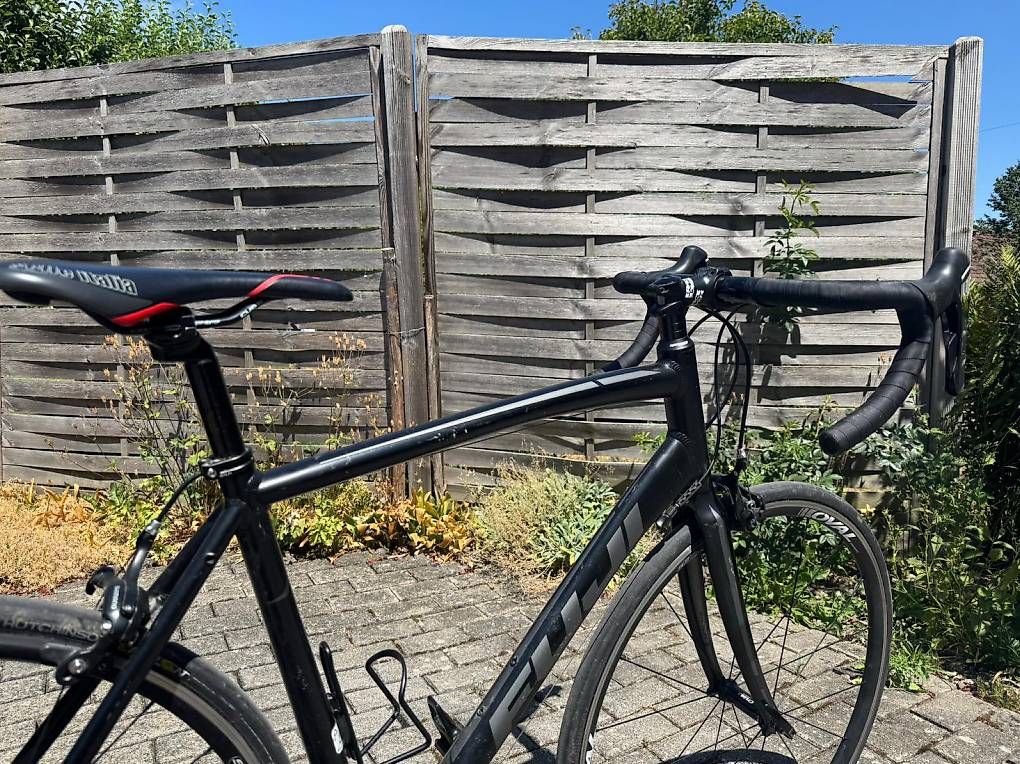 Vélos: Rennvelo Fuji – D'occasion à Thunstetten par bjo_d8jm 1