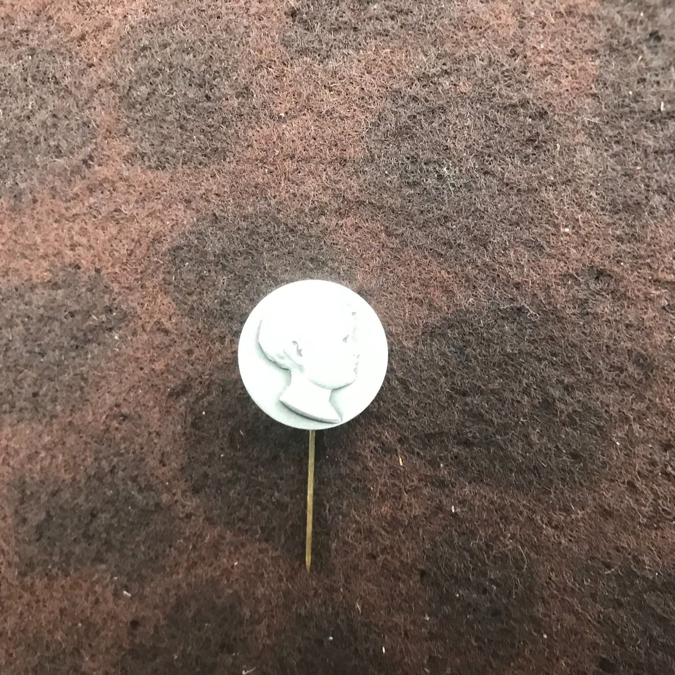 Placchette & Badge: ANSTECKNADEL – Usato da Ostermundigen venduto da wini63