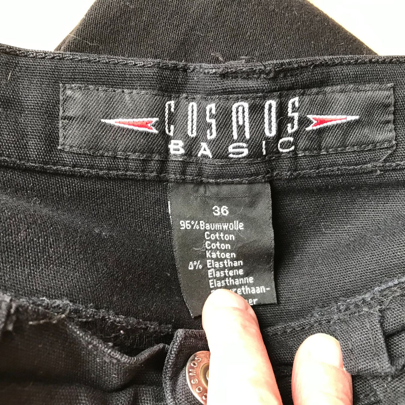 Cos Jeans: 2 Stk. schwarze COSMOS Basic Jeans, Grösse 36 – Gebraucht aus Brunnenthal von Eco07 2