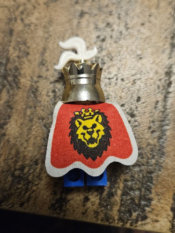 Lego Baukästen: lego figurine castle cas060 Royal Knights  (rare) – Gebraucht aus Confignon von Ecrofigs 3