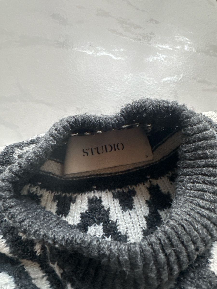 Only Maglioni & Felpe: Only Pullover Anthrazit-weiss Gr. S – Usato da Wileroltigen venduto da torro11 1