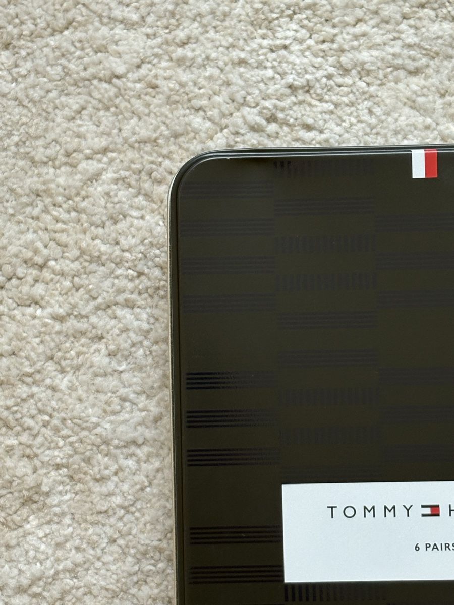 Sonstiges Zubehör: Tommy Hilfiger Box leer – Gebraucht aus Kriens von aloha19 2