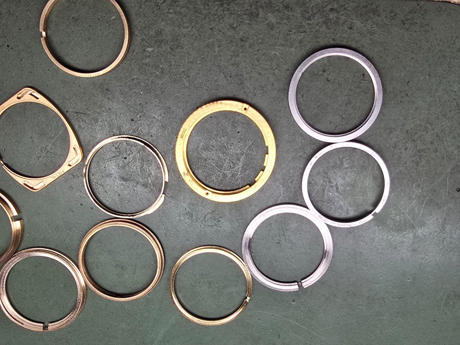 Orologi: Lot de cercle d'emboîtage – Usato da Tramelan venduto da Nirdan 2