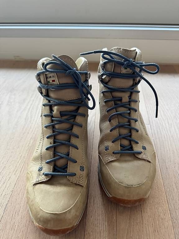 Dolomite Damenschuhe: Top Zustand: Dolomite Wanderschuh Gr 42 – Gebraucht aus Meilen von JuliaFantasma 3