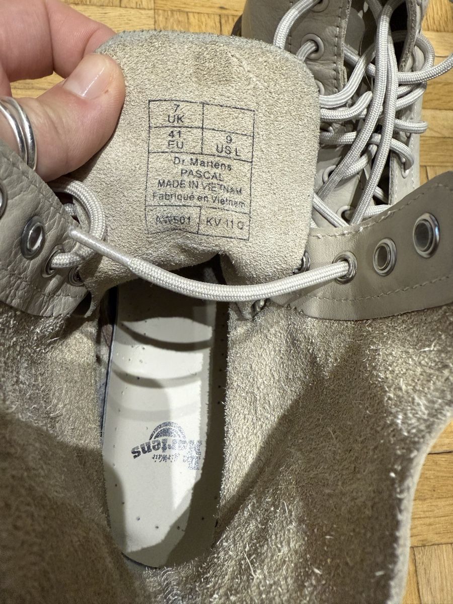 Dr. Martens Scarpe da donna: Dr. Martens PASCAL Gr. 41(40) graubeige, super Zustand – Usato da Würenlos venduto da Style_lounge 5