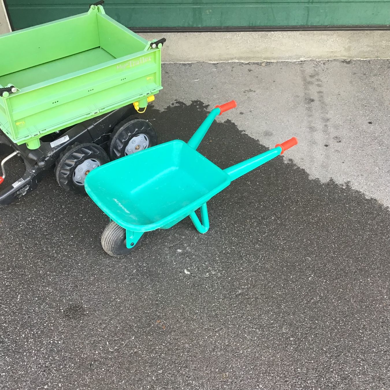 Deutz Tracteurs: Deutz Kinder Traktor inkl. div. Zubehör – D'occasion à Siebnen par uss 3