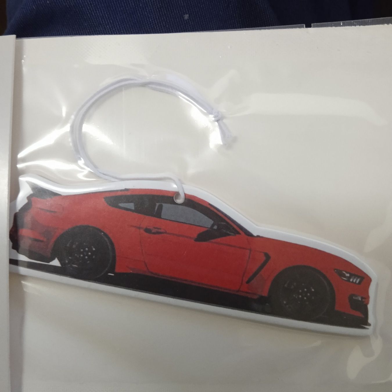 Raumspray: Ford Mustang Duftbaum Lufterfrischer – Neu und originalverpackt aus Dürnten von theoldstyler