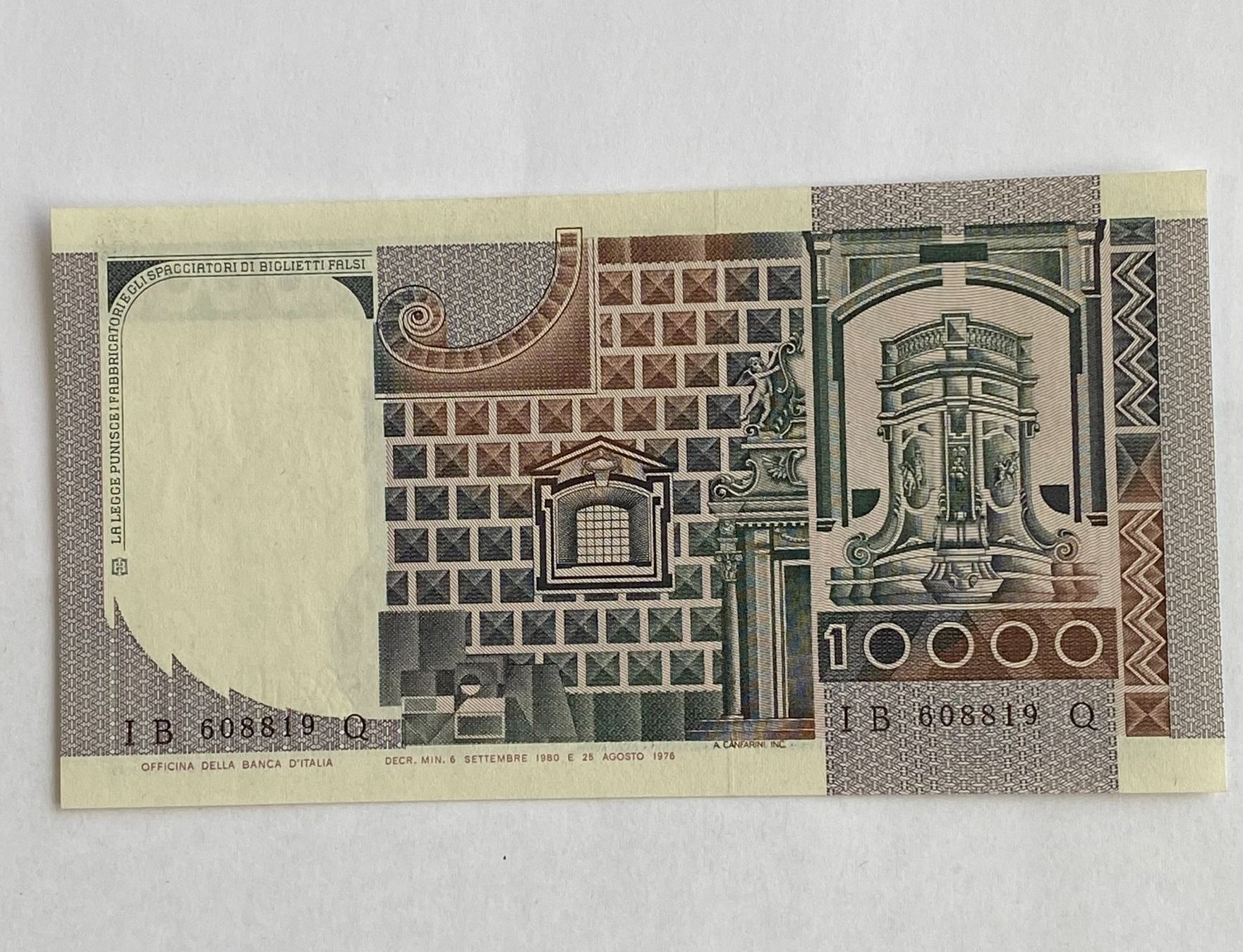 Banknoten: 10000 Lire Italien - Banknote - UNC – Gebraucht aus Schlieren von  1