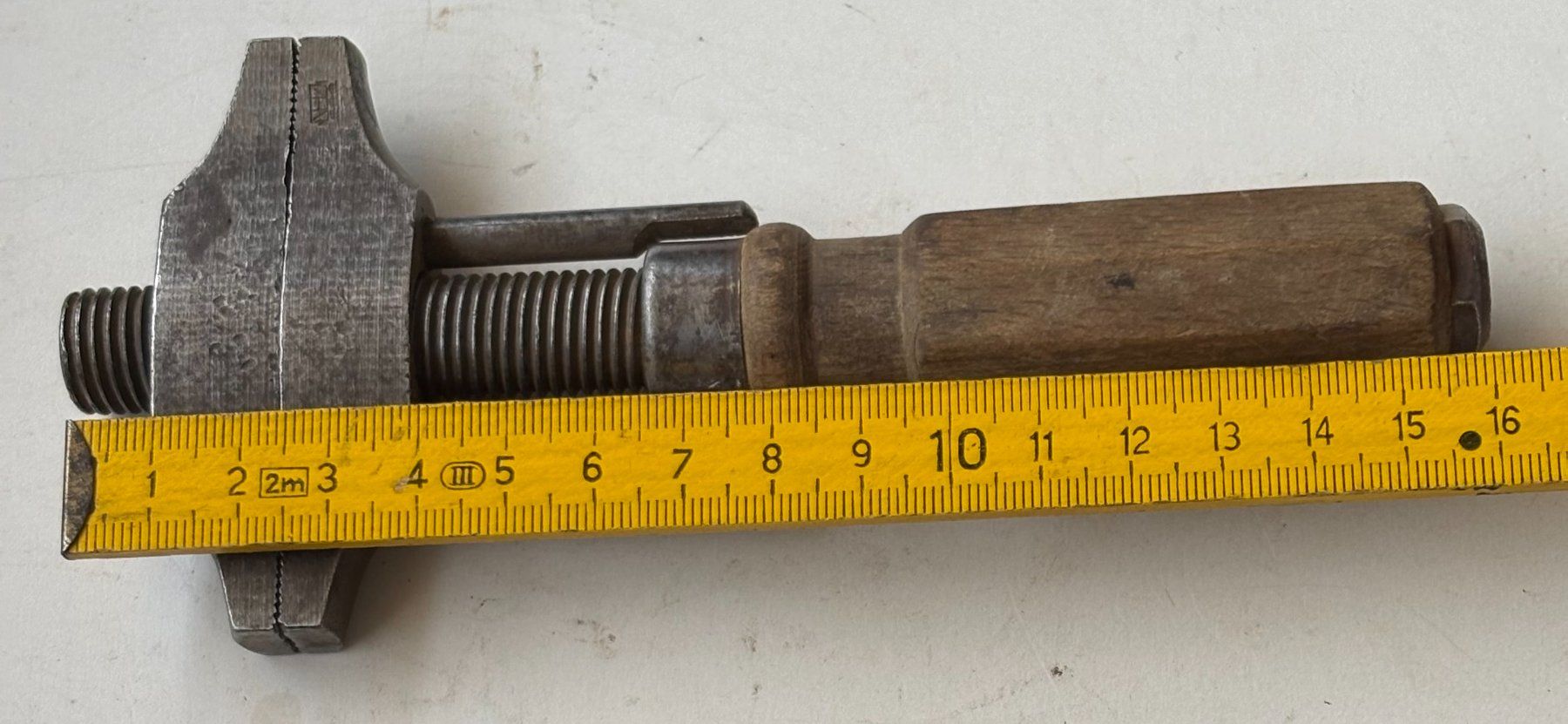 Tous les outils: ANTIKES WERKZEUG MIT PUNZE – D'occasion à Ostermundigen par wini63 3