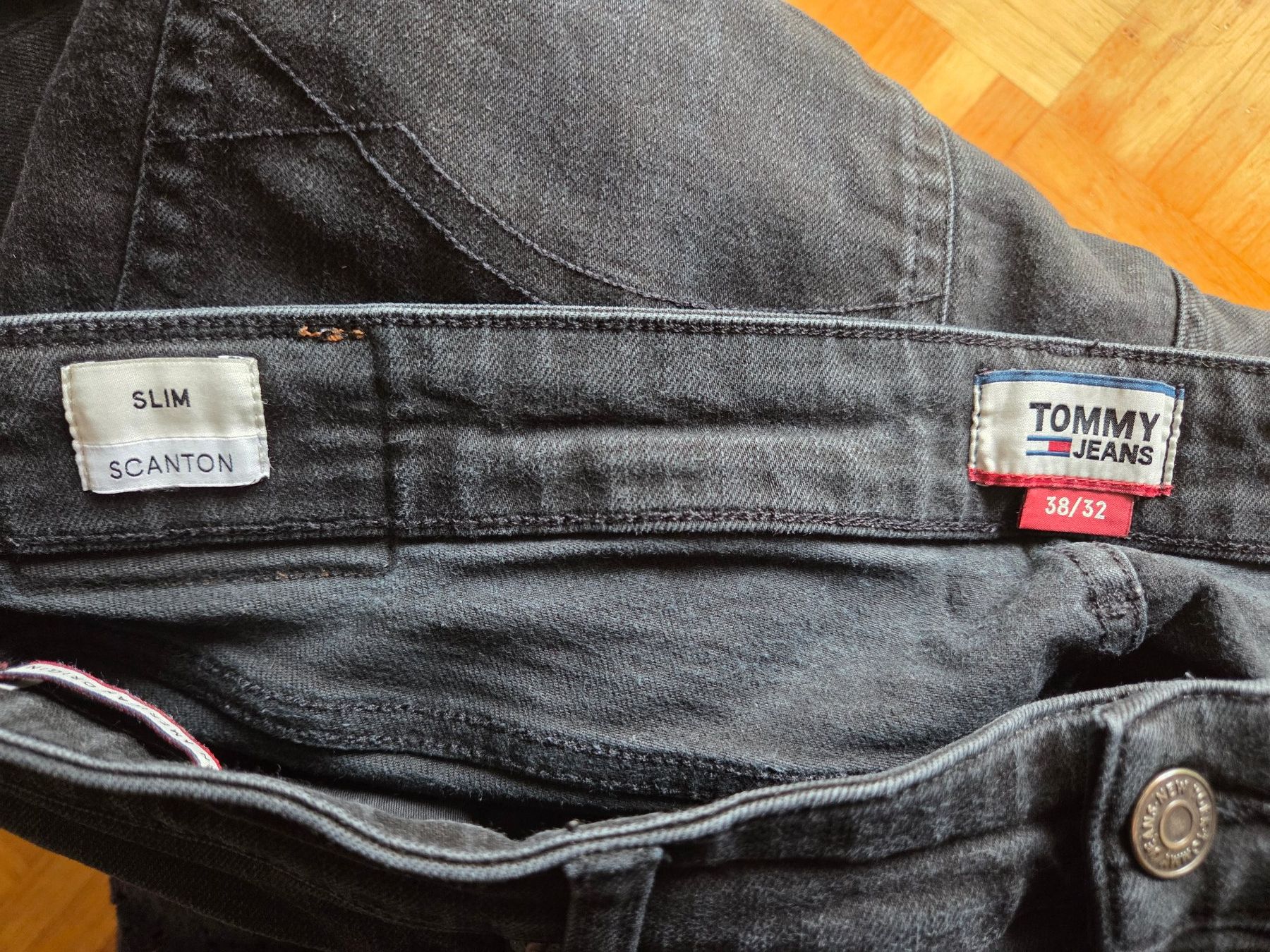 Tommy Hilfiger Jeans: Tommy Jeans Gr. W28 L32 – Usato da Basel venduto da grandfamily 3