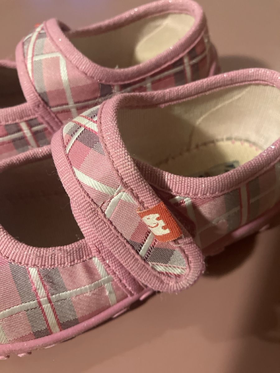 Elefanten Schuhe für Mädchen: Elefanten Finken, 25 – Gebraucht aus Winterthur von hirschgeweih 4
