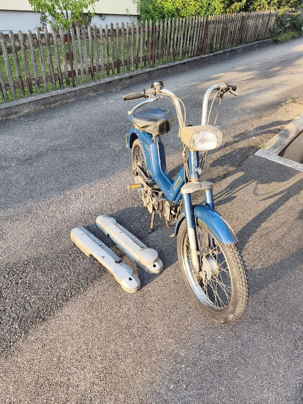 Piaggio Ciclomotori: piaggio boxer mit ausweis – Difettoso da Büsserach venduto da Karri