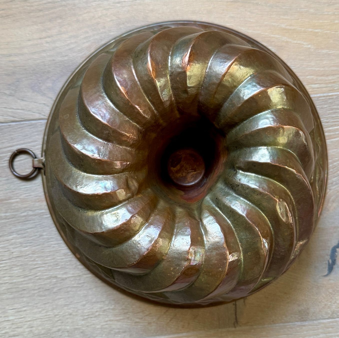 Teglie da forno: Alte Backform aus Kupfer Gugelhupf Form 23 cm – Usato da Rothrist venduto da Luckywinner 3